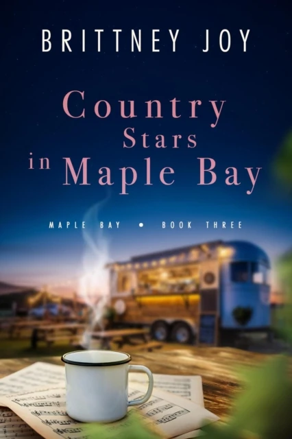 Country Stars in Maple Bay